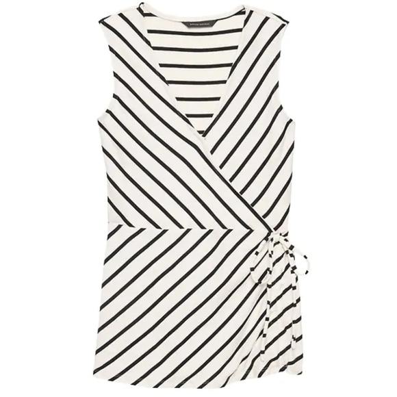 Banana Republic Tops - NWT Banana Republic Soft Stretch Wrap Top, Medium